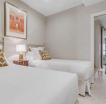 Fam Sevillian Townhouse Villa Sevilla Bagian luar foto