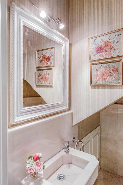 Fam Sevillian Townhouse Villa Sevilla Bagian luar foto