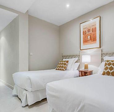 Fam Sevillian Townhouse Villa Sevilla Bagian luar foto