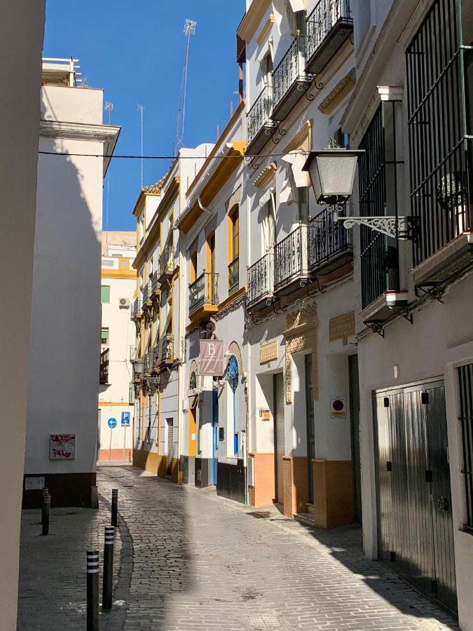 Fam Sevillian Townhouse Villa Sevilla Bagian luar foto