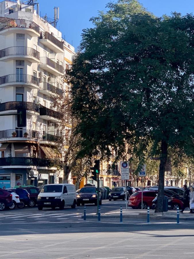 Fam Sevillian Townhouse Villa Sevilla Bagian luar foto